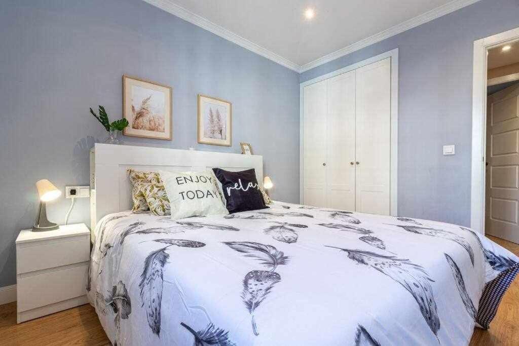 3 Apartamento En Estadio Sevilla 8 Plazas 3 Hab Y Metro Ngoại thất bức ảnh
