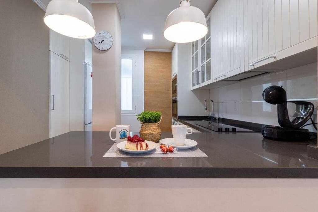 3 Apartamento En Estadio Sevilla 8 Plazas 3 Hab Y Metro Ngoại thất bức ảnh